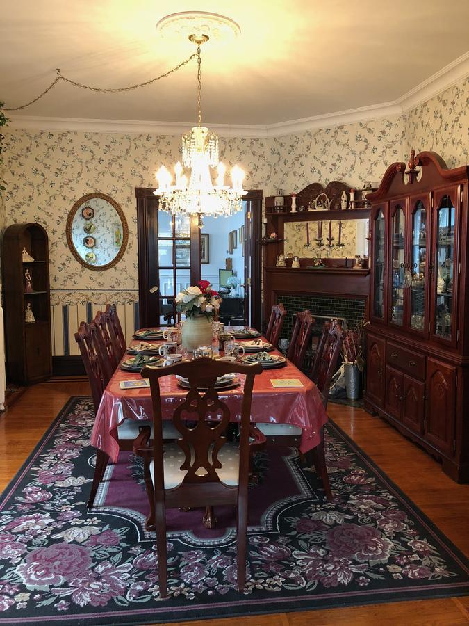 Bed & Breakfast Blue Gables Niagara Falls